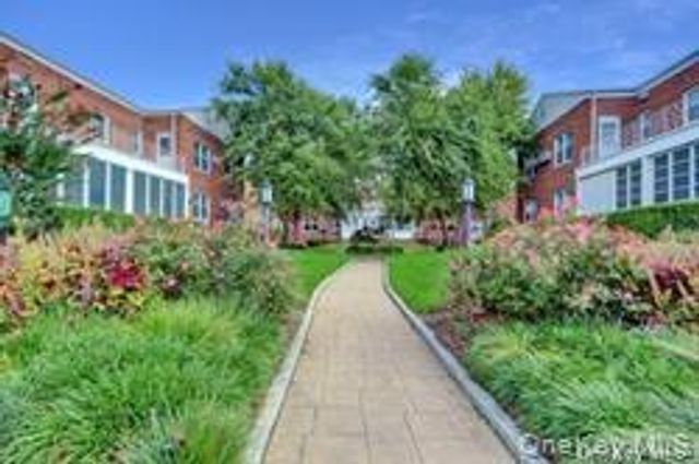 1385 Broadway A31, Hewlett, NY 11557