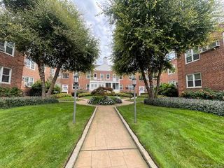 1385 Broadway A31, Hewlett, NY 11557