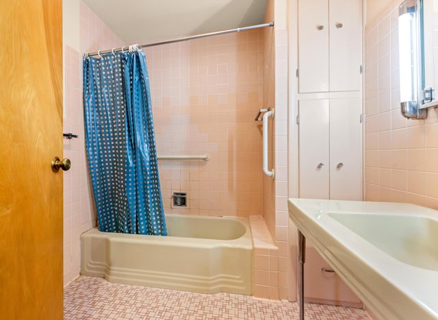 31 E Clinton Drive, Battle Creek City, MI 49017