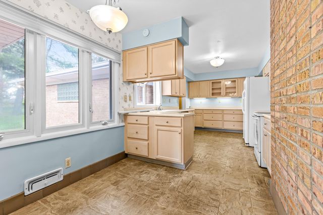 31 E Clinton Drive, Battle Creek City, MI 49017
