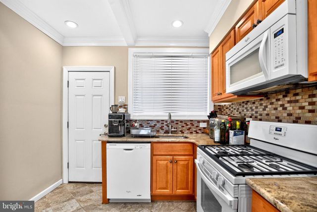 2638 S JUNIPER ST, Philadelphia, PA 19148