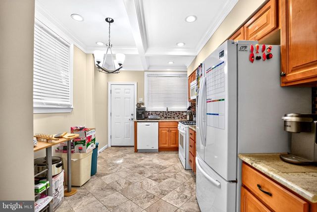 2638 S JUNIPER ST, Philadelphia, PA 19148