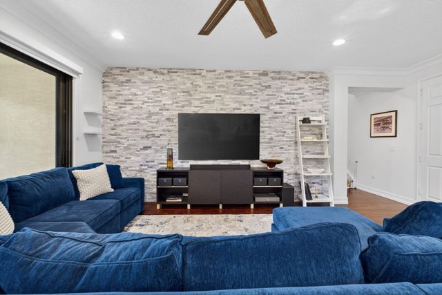 13820 Imperial Topaz Trail, Delray Beach, FL 33446