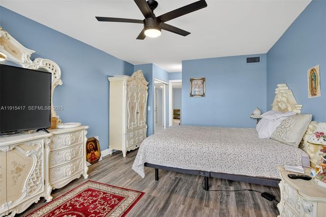 2521 NW 104th Avenue 203, Sunrise, FL 33322