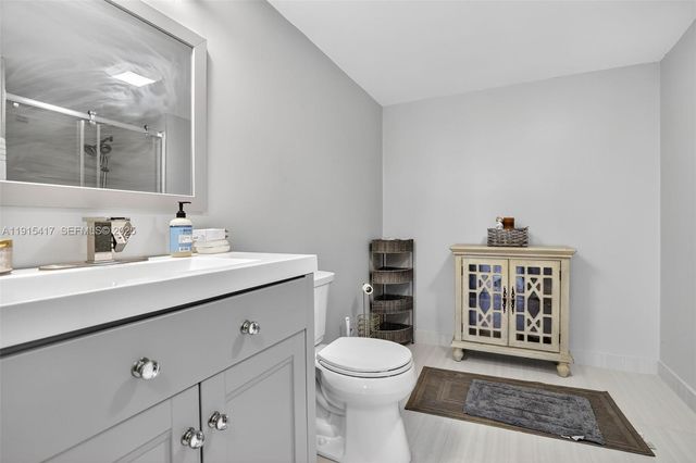 2521 NW 104th Avenue 203, Sunrise, FL 33322