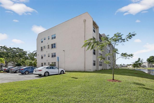 2521 NW 104th Avenue 203, Sunrise, FL 33322