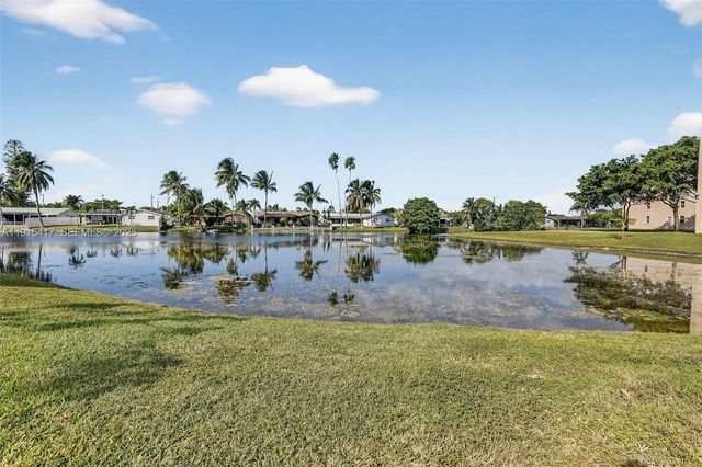 2521 NW 104th Avenue 203, Sunrise, FL 33322