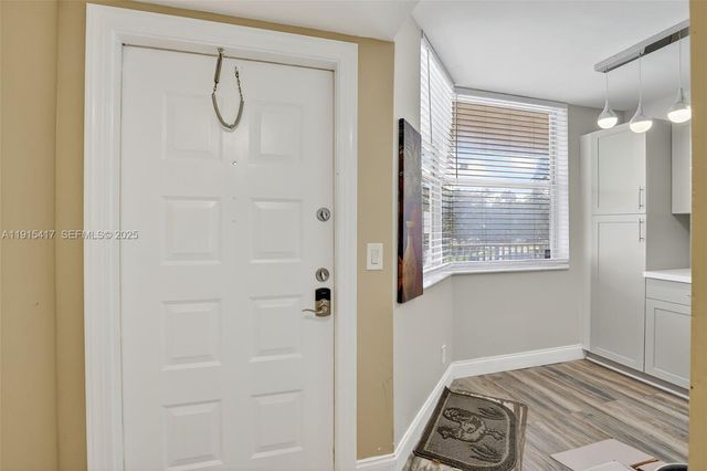 2521 NW 104th Avenue 203, Sunrise, FL 33322