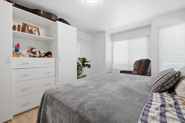 1564 Tanglewood Ln. 18, Escondido, CA 92029