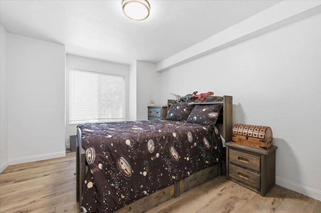 1564 Tanglewood Ln. 18, Escondido, CA 92029