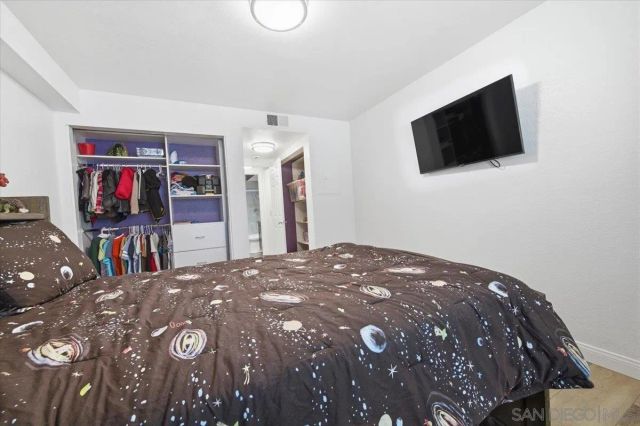 1564 Tanglewood Ln. 18, Escondido, CA 92029