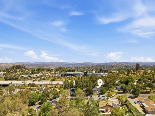 1564 Tanglewood Ln. 18, Escondido, CA 92029