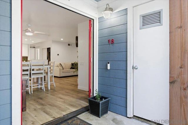 1564 Tanglewood Ln. 18, Escondido, CA 92029