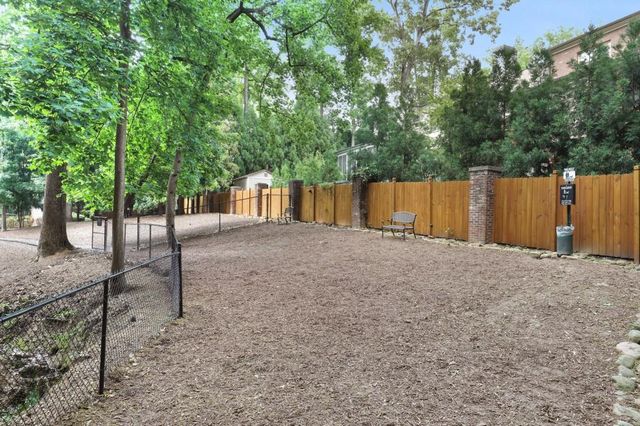 3235 Roswell NE Road 520, Atlanta, GA 30305