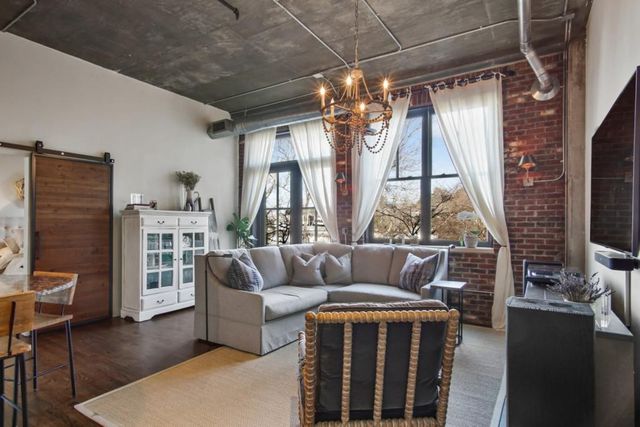 3235 Roswell NE Road 520, Atlanta, GA 30305