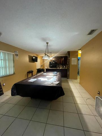 2056 S Palm Circle, North Palm Beach, FL 33408