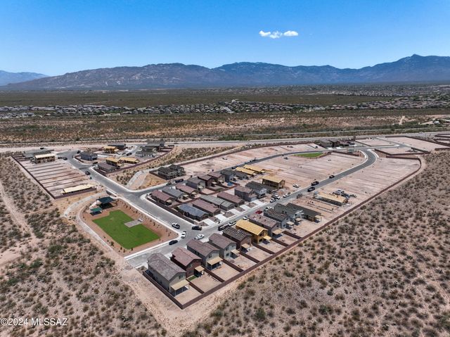 10566 S Dominguez Drive, Vail, AZ 85641