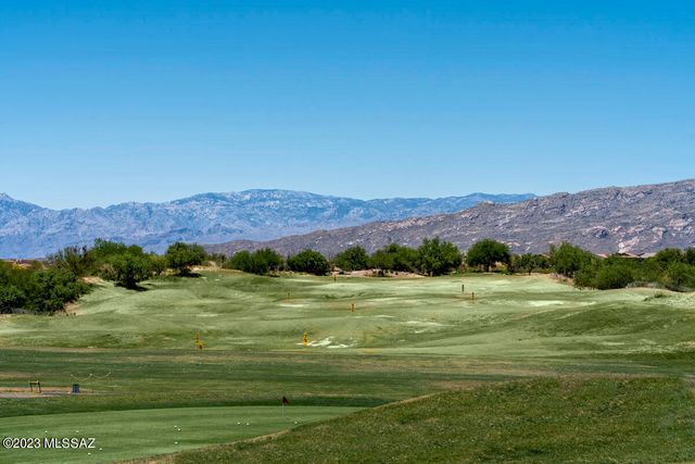 10566 S Dominguez Drive, Vail, AZ 85641