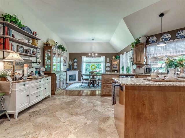 801 Colony Drive, Edmond, OK 73003