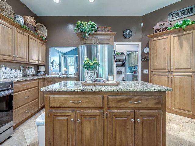 801 Colony Drive, Edmond, OK 73003