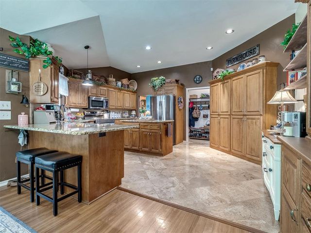 801 Colony Drive, Edmond, OK 73003