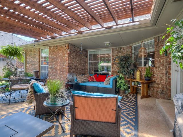 801 Colony Drive, Edmond, OK 73003