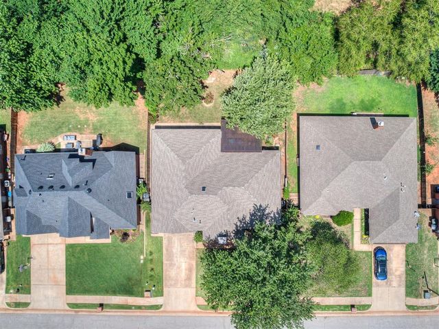 801 Colony Drive, Edmond, OK 73003