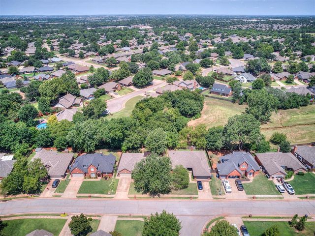 801 Colony Drive, Edmond, OK 73003