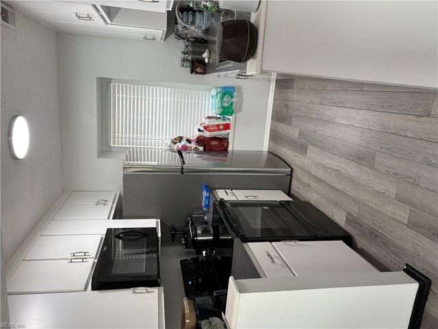 3684 Windmill DR, Virginia Beach, VA 23453