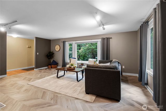 26610 320th Avenue SE, Ravensdale, WA 98051