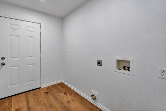 1220 Bessie Street, Fort Worth, TX 76104