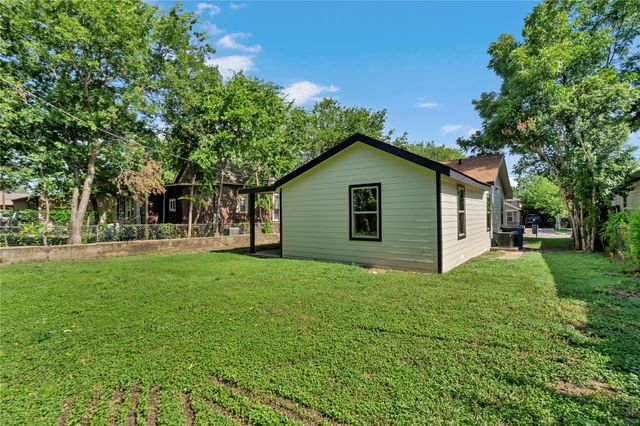 1220 Bessie Street, Fort Worth, TX 76104
