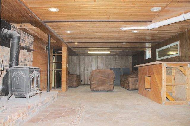 201 Emerson Avenue NE, Renville, MN 56284