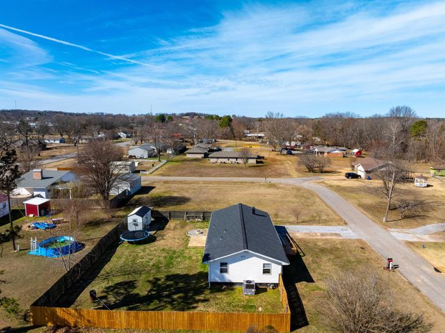 713 Circle Drive, Cave City, AR 72521