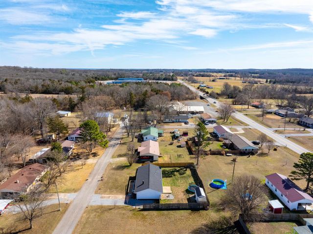 713 Circle Drive, Cave City, AR 72521