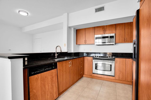 233 S Federal Highway 623, Boca Raton, FL 33432