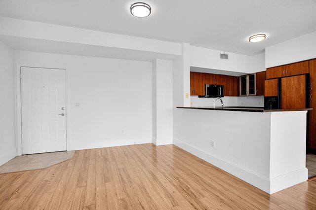 233 S Federal Highway 623, Boca Raton, FL 33432