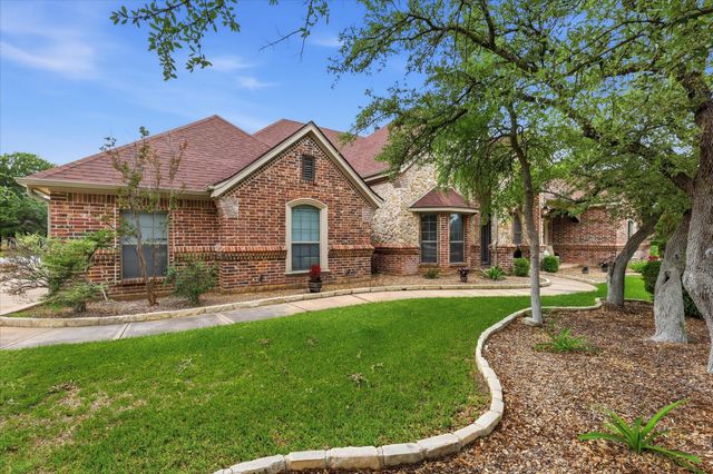 150 Blacktail Lane, Azle, TX 76020