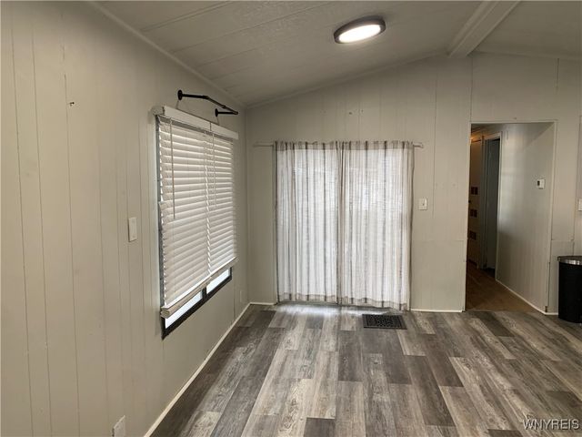 12 North Whispering Lane, Hamburg, NY 14075