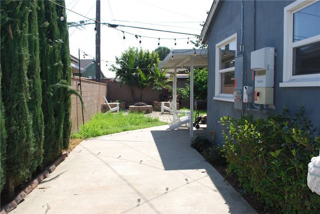2498 Kellogg Park Drive, Pomona, CA 91768
