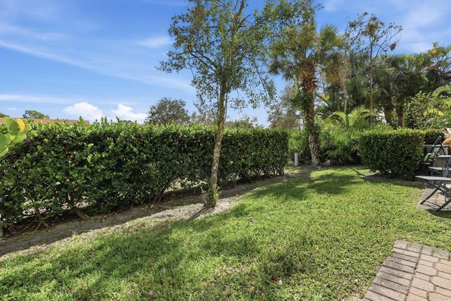 13408 Georgian Court, Wellington, FL 33414