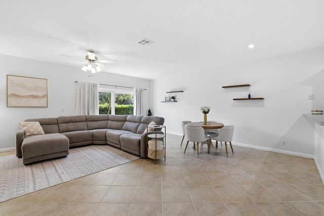 13408 Georgian Court, Wellington, FL 33414