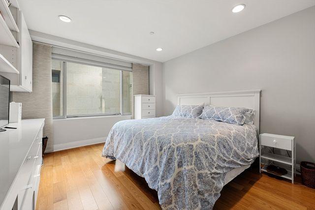 1 Huntington Ave 302, Boston, MA 02116