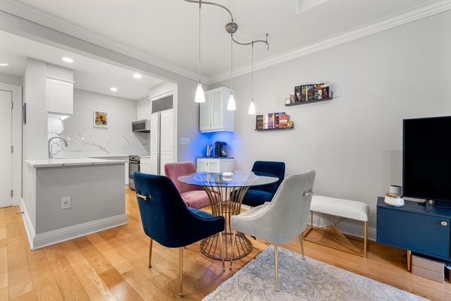 1 Huntington Ave 302, Boston, MA 02116