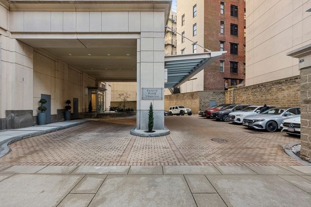 1 Huntington Ave 302, Boston, MA 02116