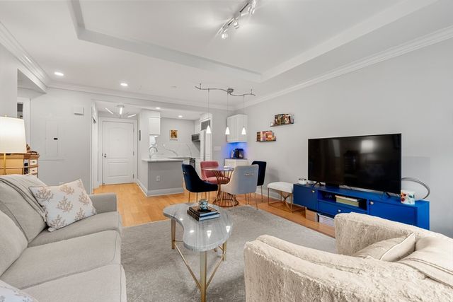 1 Huntington Ave 302, Boston, MA 02116