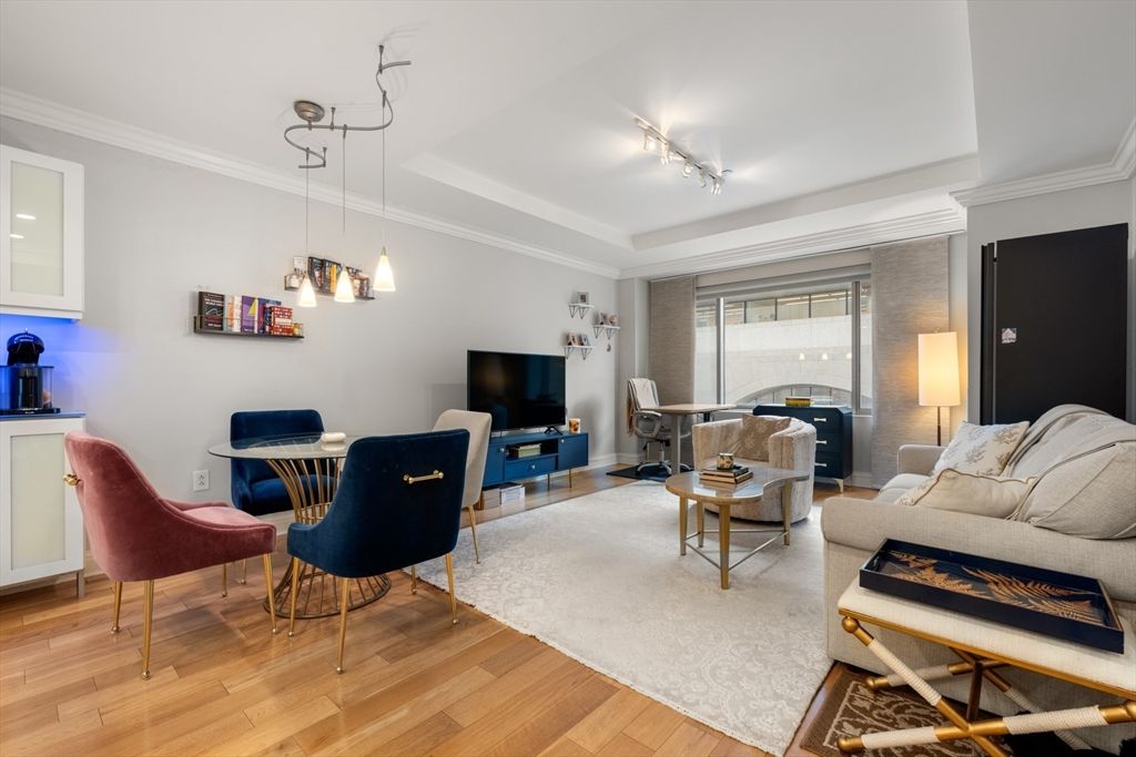 1 Huntington Ave 302, Boston, MA 02116