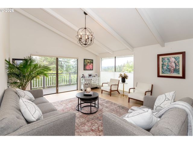 2496 PANORAMA Dr, Eugene, OR 97405