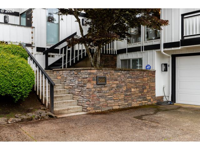 2496 PANORAMA Dr, Eugene, OR 97405