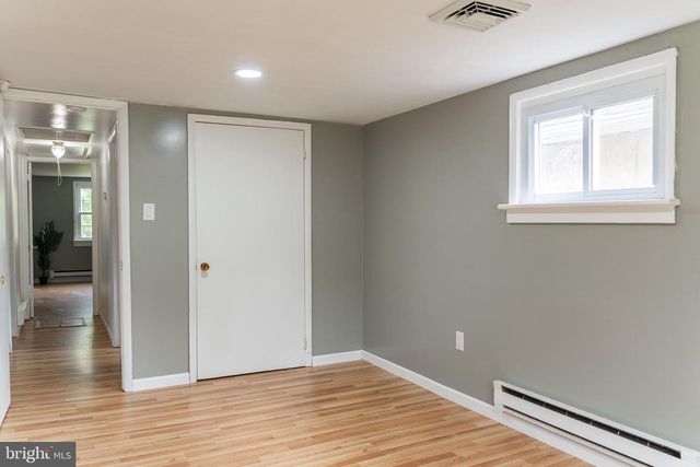 1606 N LINE ST, Lansdale, PA 19446
